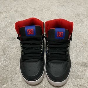 Men’s tennis shoes size 10 New